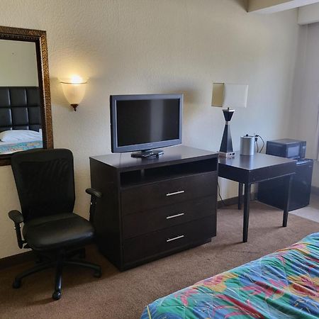 Metro Inn & Suites Τζάκσονβιλ Εξωτερικό φωτογραφία