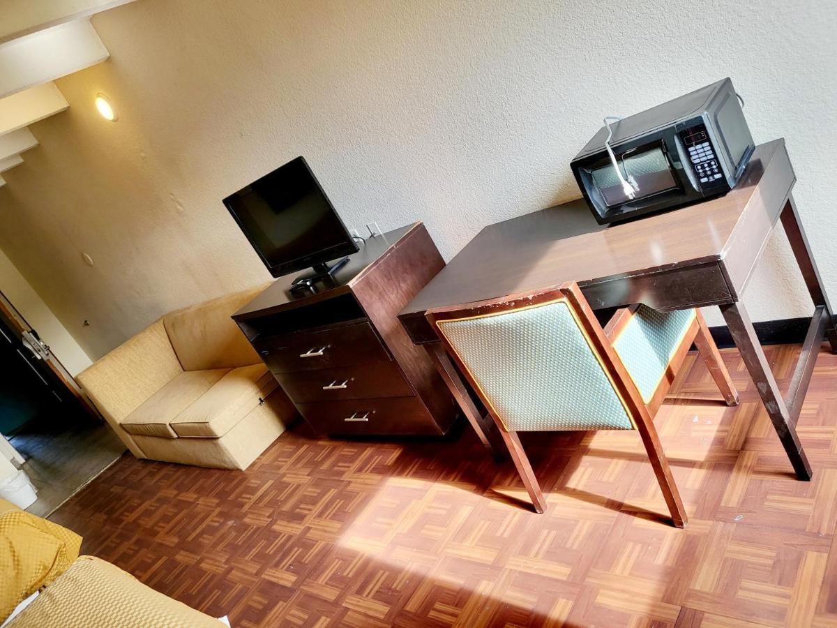 Metro Inn & Suites Τζάκσονβιλ Εξωτερικό φωτογραφία