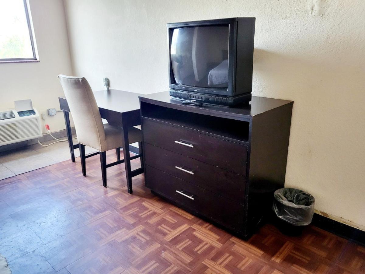 Metro Inn & Suites Τζάκσονβιλ Εξωτερικό φωτογραφία
